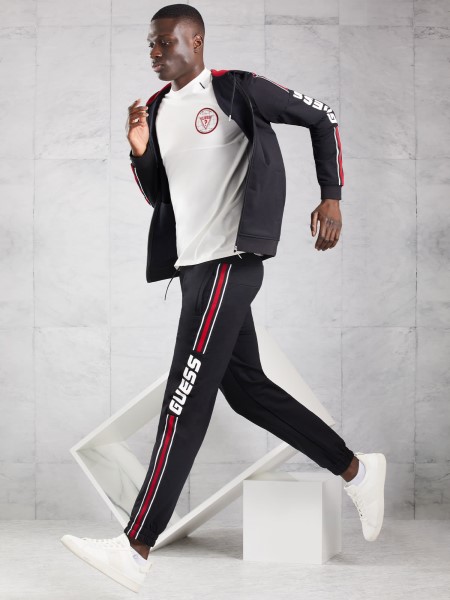 Hiszem Fekete Bolt A Megjelenés Trend