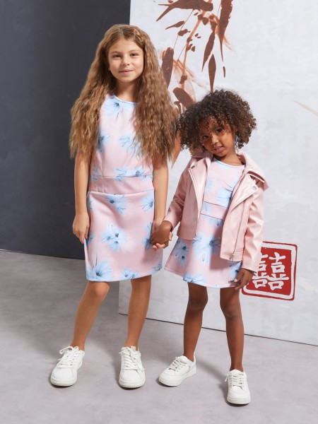 Bolt A Rózsaszín Megjelenést Hiszem