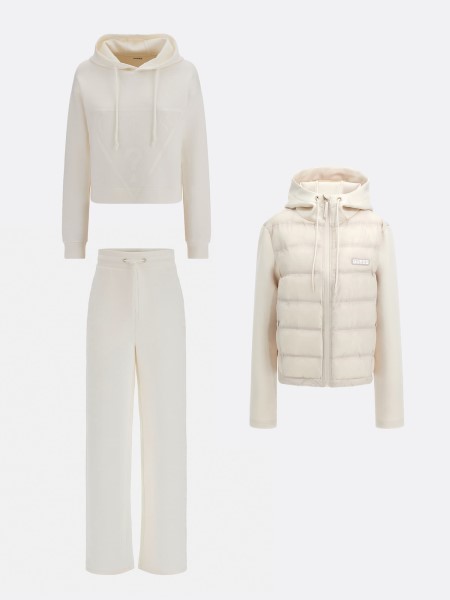 Bolt A Megjelenést Hiszem Fehér