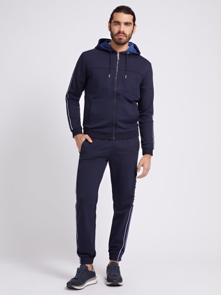 Vásárolja Meg A Kék Megjelenés Trendjét