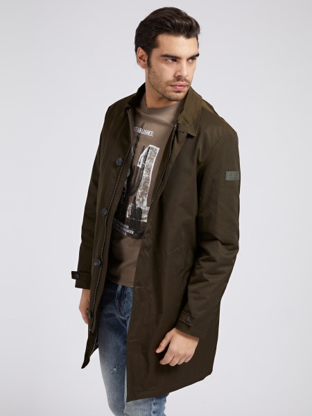 Hiszem, Sávolykabát Barna