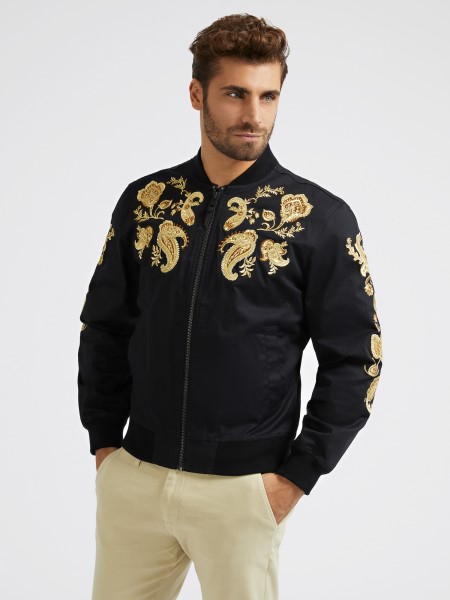 Fekete Hímzett Bombázó Tipp