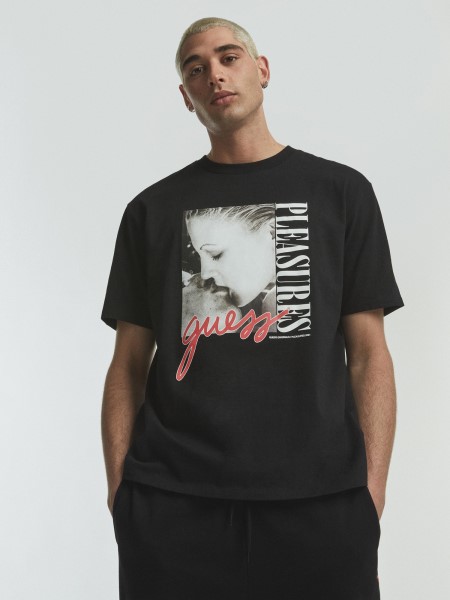 Hiszem Elhelyezett Nyomtatott Póló Fekete