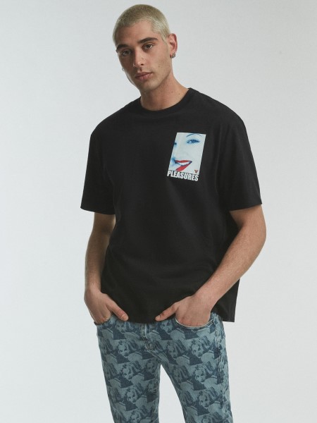 Hiszem Elhelyezett Nyomtatott Póló Fekete új Trend