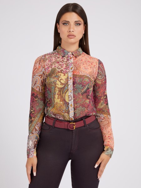 Hiszem, Az Egész Nyomtatott Ing Piros