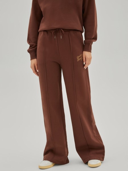 Hiszem, Barna Izzadságnadrág