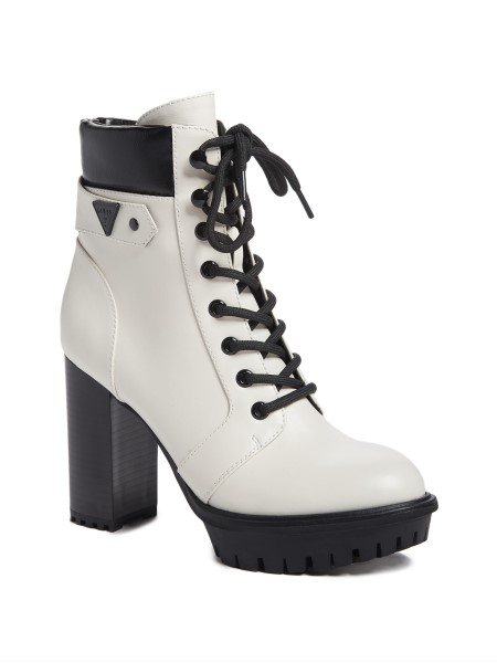 Emmalee Harci Csizma, Hiszem, Ivry