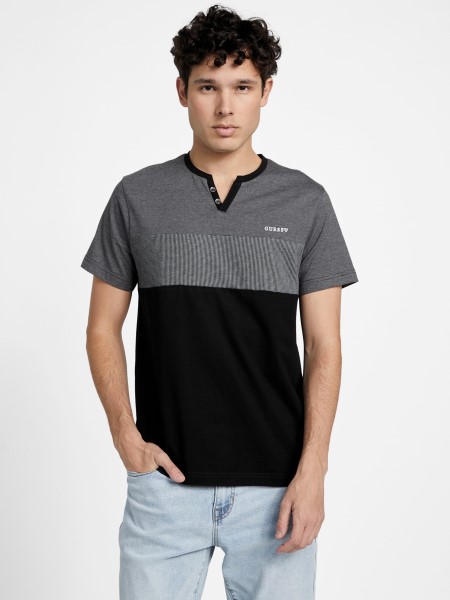 Jet Black Multi Guess Hanz Color-block Hasított Póló
